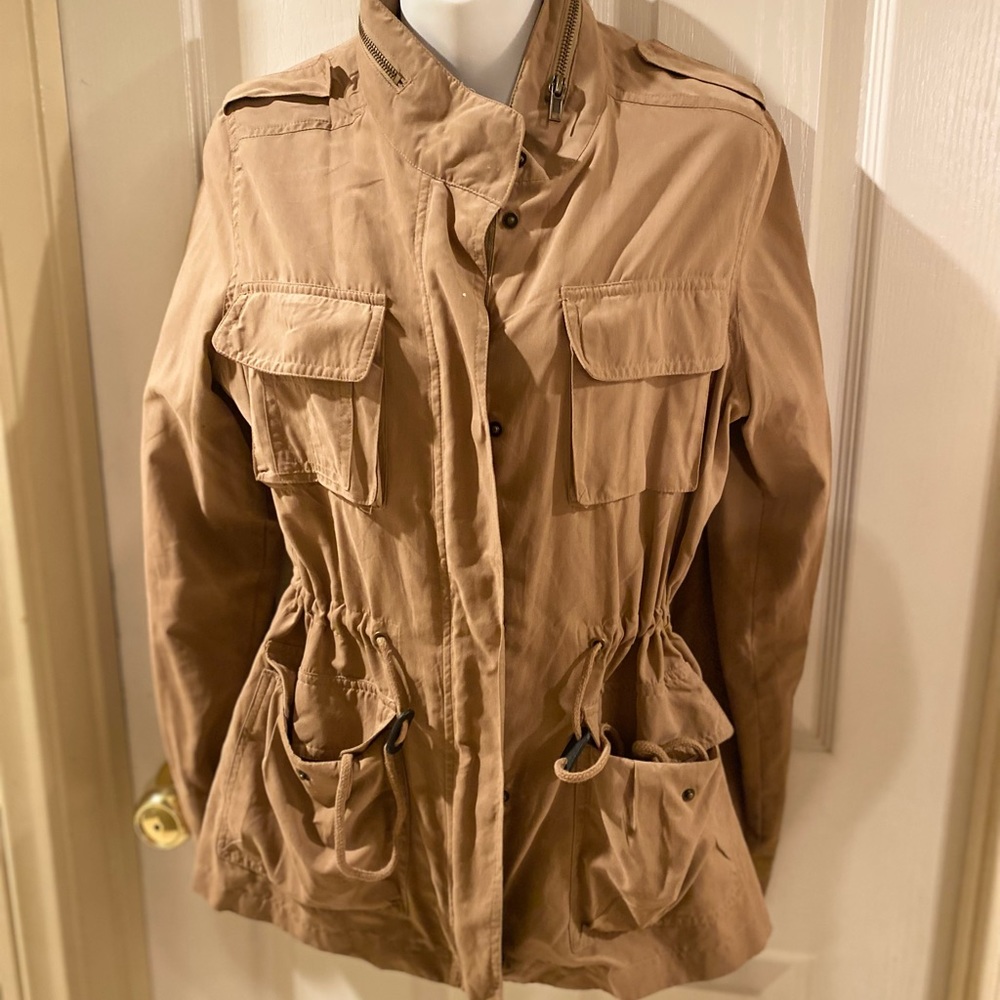 Tan jacket - Picture 2 of 2